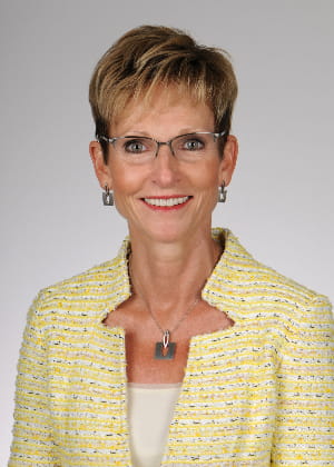 Profile Dr. Lisa Saladin